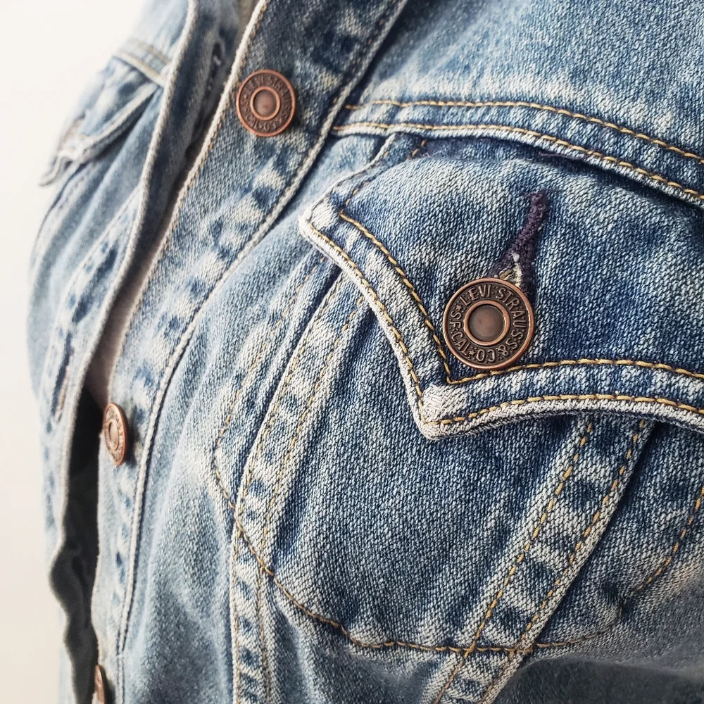 Levi Strauss Distressed Denim Jean Vest - Picture 3 of 9